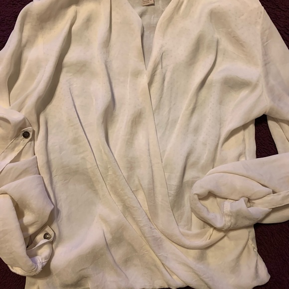 Blouses - Picture 2 of 3